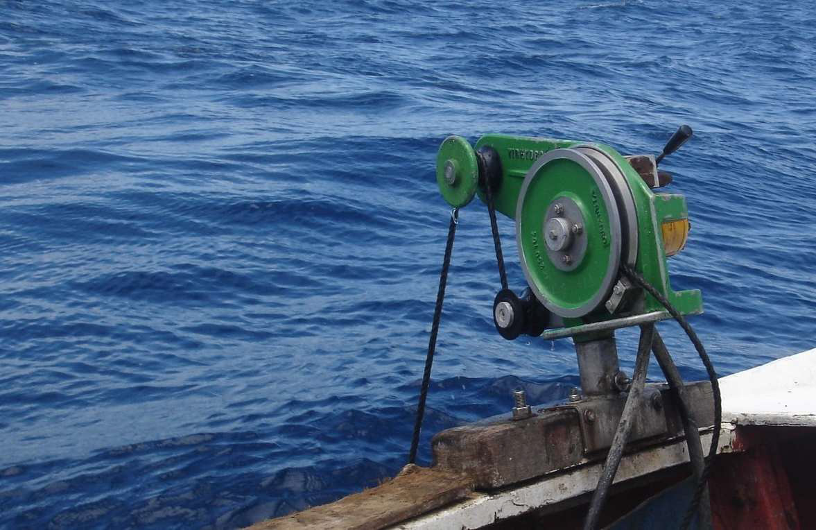 vire casier hydraulique 250